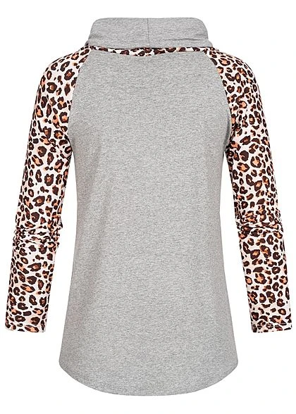 Styleboom Fashion Damen Schalkragen Longsleeve Leo Print Hell Grau Beige 5 Styleboom Fashion Damen Schalkragen Longsleeve Leo Print Hell Grau Beige – Bild 3