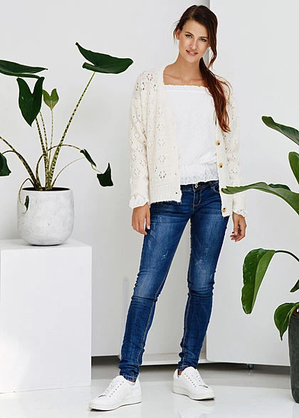Hailys Damen V-Neck Lochstrick Cardigan Knopfleiste Cream Weiss 5 Hailys Damen V-Neck Lochstrick Cardigan Knopfleiste Cream Weiss – Bild 3