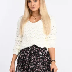 Styleboom Fashion Damen V-Neck Strickpullover Arrow Lochmuster Off Weiss -Vero Moda Verkaufsgeschäft 20096391 2