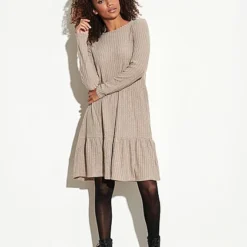 VILA Damen NOOS Ribbed Stufen Strickkleid Fungi Braun 9 VILA Damen NOOS Ribbed Stufen Strickkleid Fungi Braun -Vero Moda Verkaufsgeschäft 21090099 3