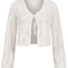 VILA Damen Leichter Kurzer V-Neck Cardigan M. Bindedetail Vorne Blumen Muster Snow Weiss 2 VILA Damen Leichter Kurzer V-Neck Cardigan M. Bindedetail Vorne Blumen Muster Snow Weiss -Vero Moda Verkaufsgeschäft 22040320