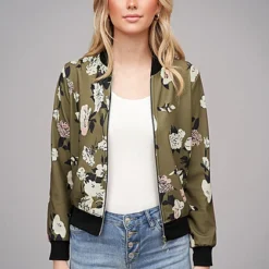 Cloud5ive Damen Bomberjacke Blouson Mit Blumenprint Military Grün 7 Cloud5ive Damen Bomberjacke Blouson Mit Blumenprint Military Grün -Vero Moda Verkaufsgeschäft 23056015 2